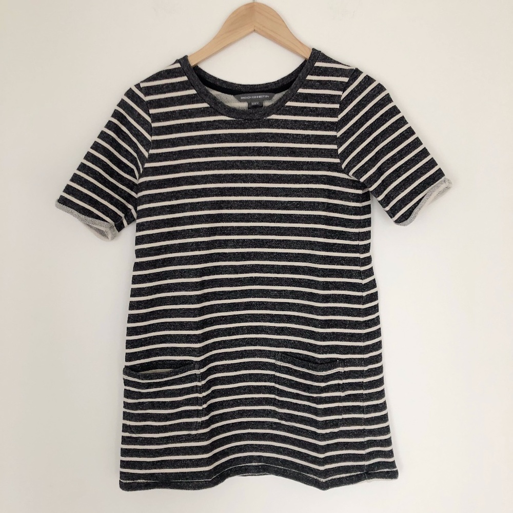 FRENCH CONNECTION Long Striped Tee w/ Pock…